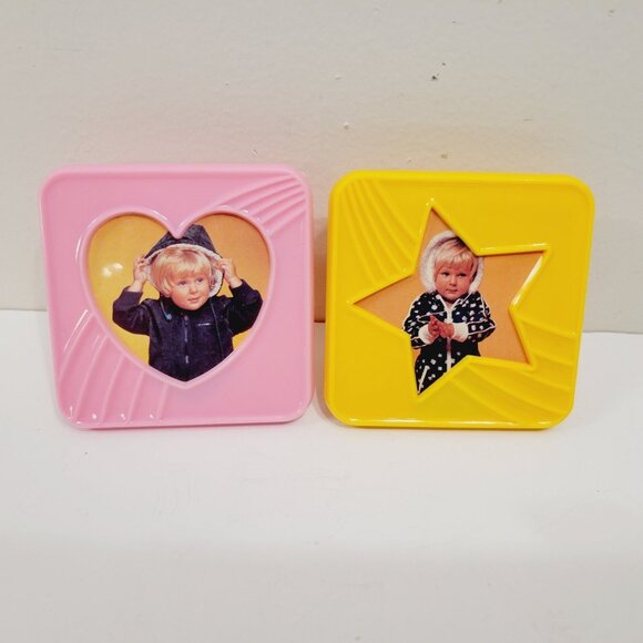 2 Vtg Plastic Magnetic Free Standing Mini Star Heart Shaped Photo Picture Frames - Picture 1 of 5